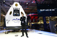 SpaceX载人宇宙飞船将于明年1月进行首次试飞