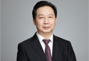 时代潮头专业逐新，刘家旺律师的跨界绽放