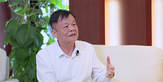 创维创始人、开沃汽车董事长黄宏生：造车的挑战比做家电大好几倍