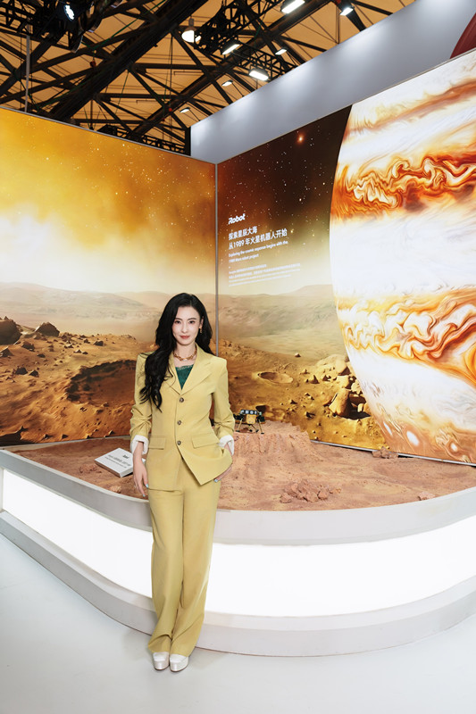 张柏芝空降上海探展，走近iRobot超35年清洁新科技