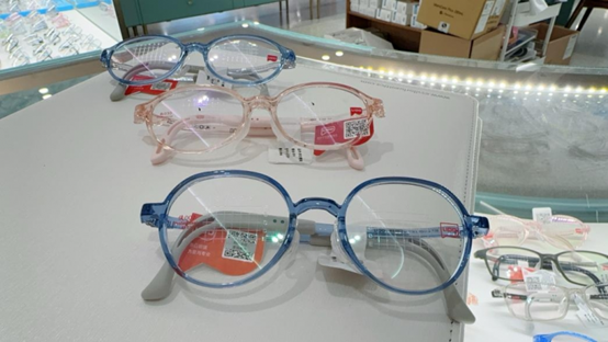 李白镜架深度测评：网红爆款背后的“隐形门槛”