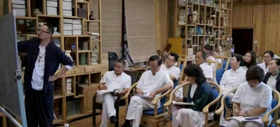 易熵午阳老师：传承国学智慧，点亮人生方向