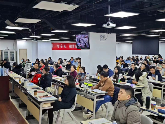 2026考研报班选购指南，政治押题靠谱机构甄别全攻略