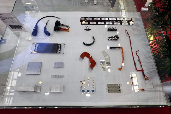 1732678803417707.png 2.png