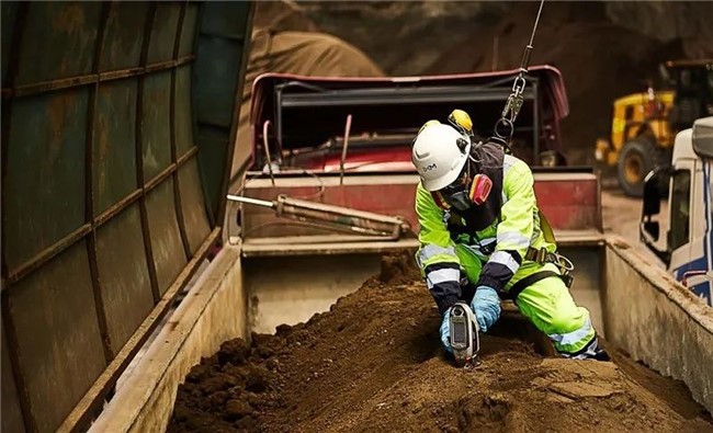 1745827687567367.jpg 18.jpg