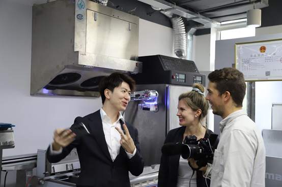 1750940064175552.png image.png