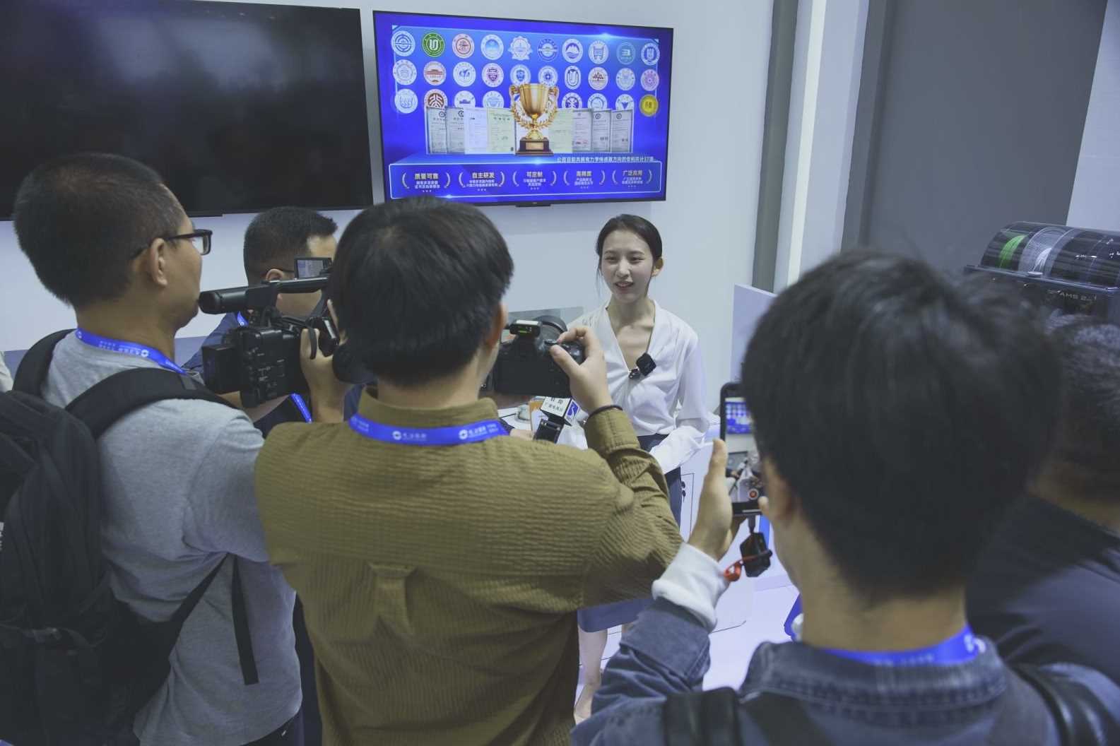 1758535648667646.jpg 83.jpg