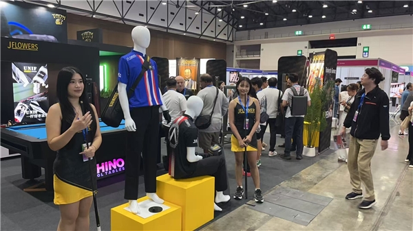 1760512702897622.jpg 4.jpg