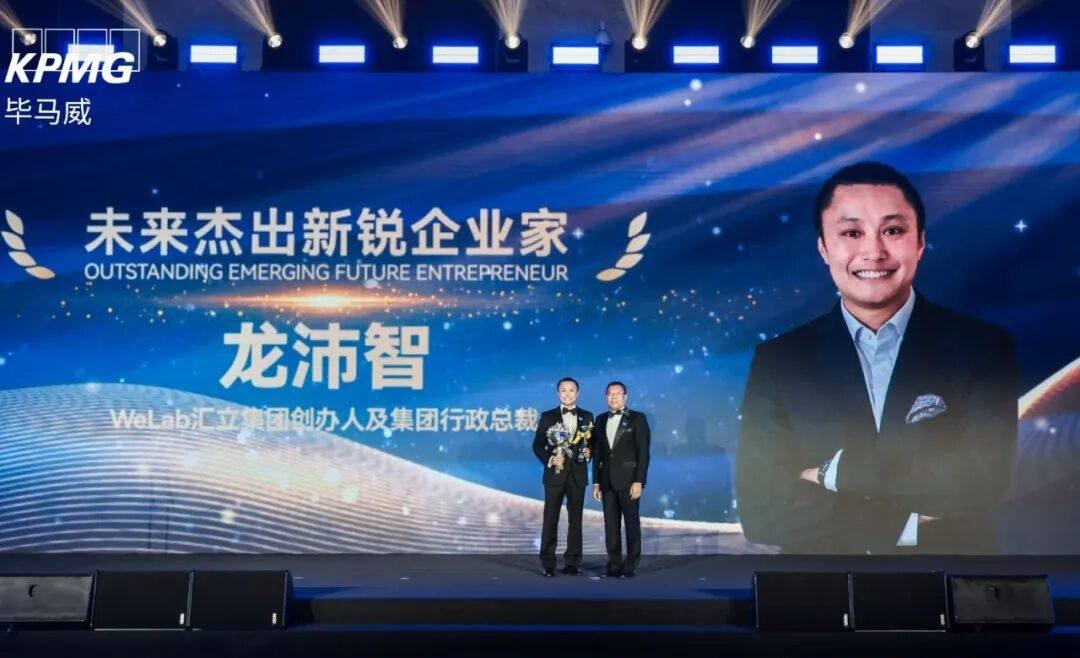 1761804268945856.jpg 85.jpg